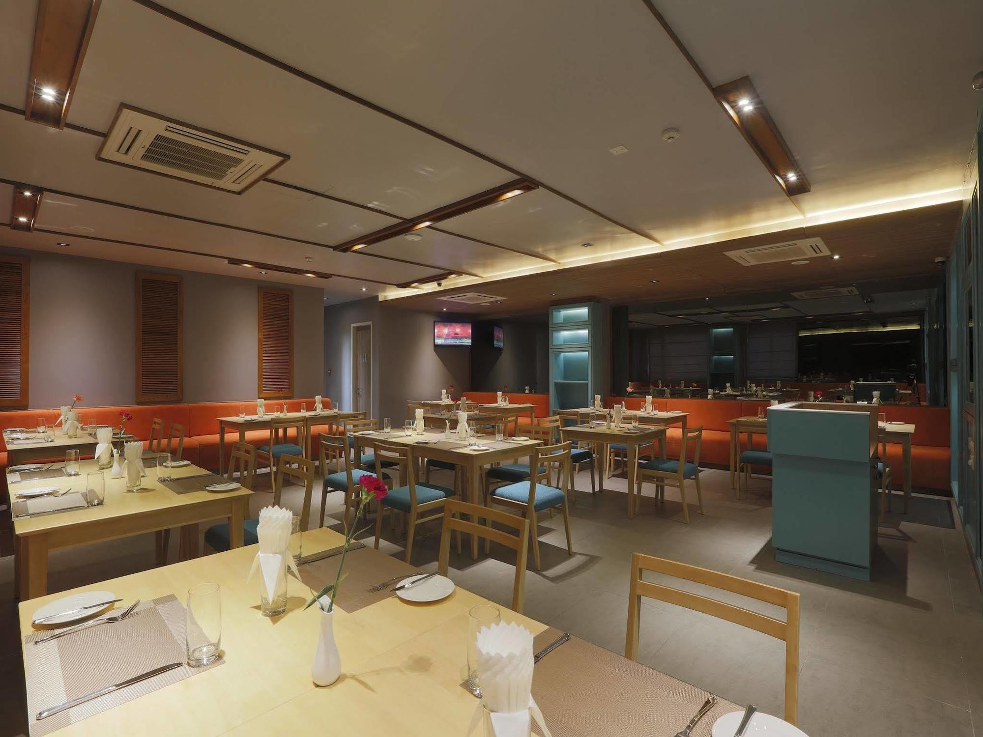 The Link Yangon Boutique Hotel Екстер'єр фото