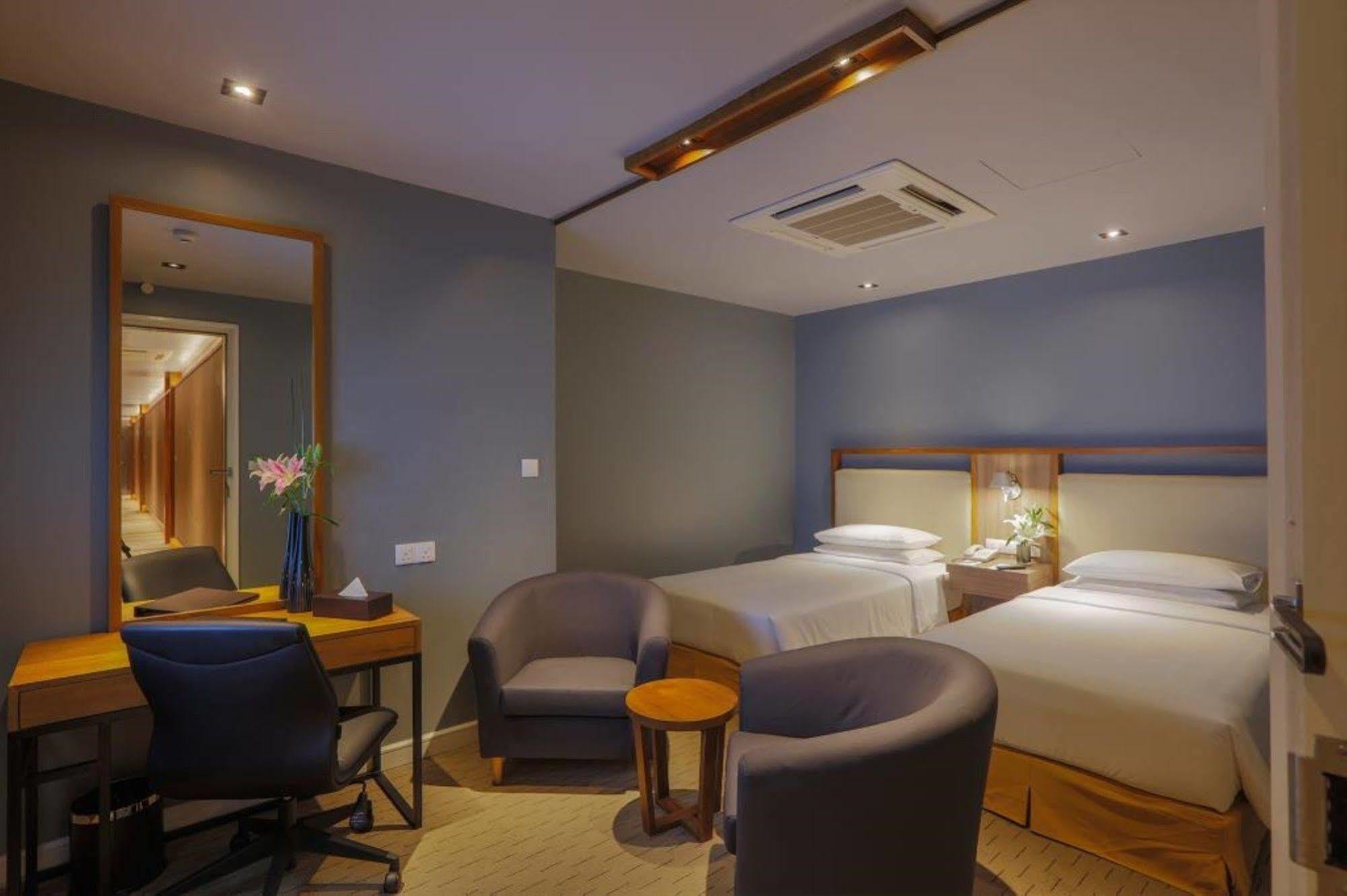 The Link Yangon Boutique Hotel Екстер'єр фото